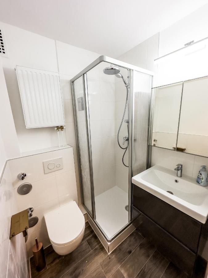 Apartment Fuer 3 Gaeste Mit Kostenlosen Parkplaetzen Und Lift Hannover Exterior photo