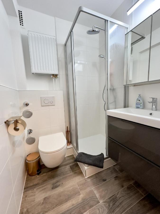 Apartment Fuer 3 Gaeste Mit Kostenlosen Parkplaetzen Und Lift Hannover Exterior photo