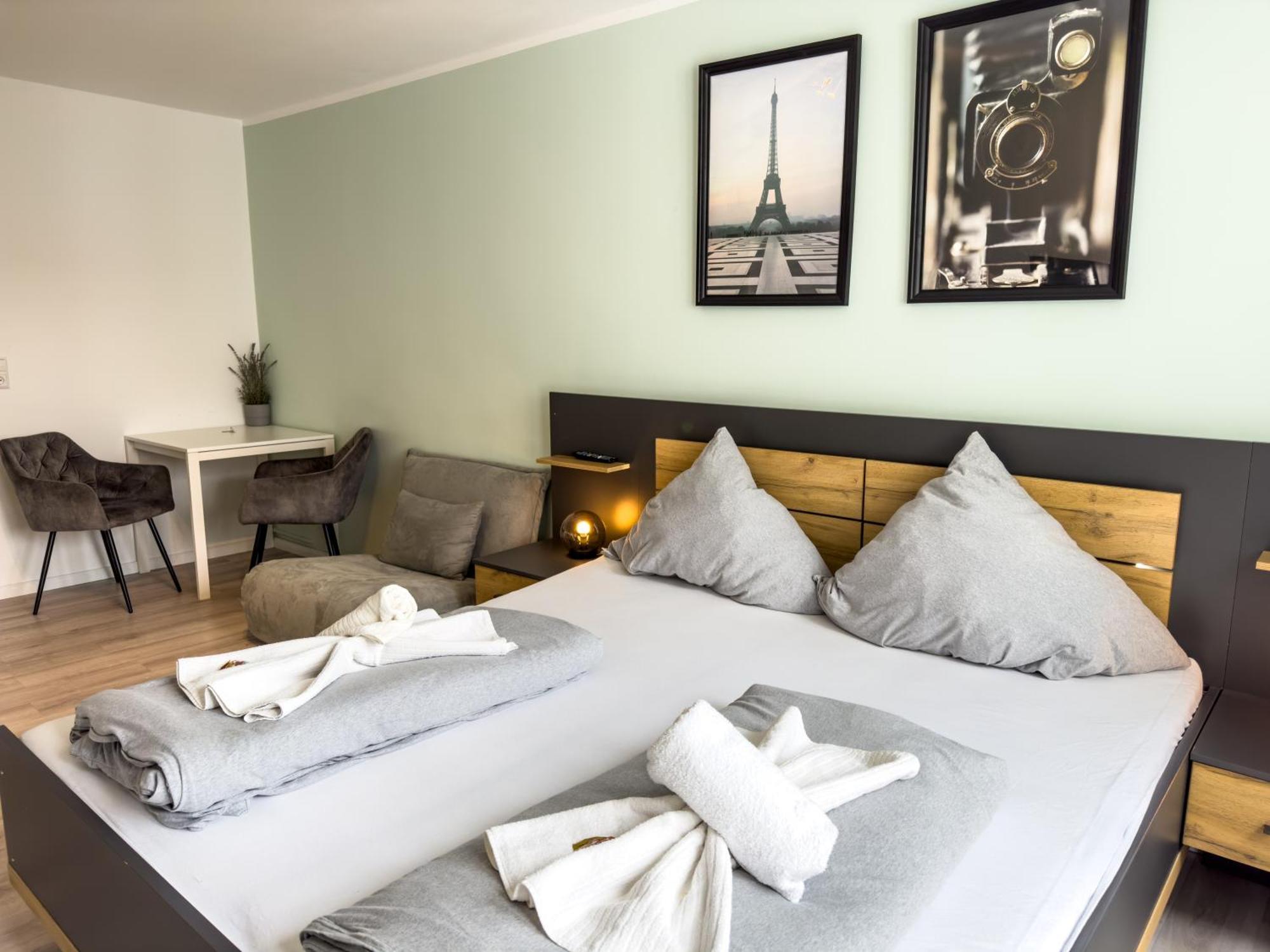 Apartment Fuer 3 Gaeste Mit Kostenlosen Parkplaetzen Und Lift Hannover Exterior photo